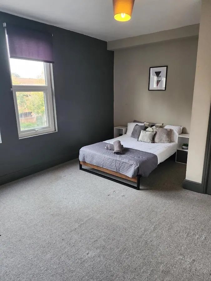 Wonderful, Woodville, Comfortable, Budget, Friendly Accommodation Leeds  0*, Leeds (West Yorkshire) United Kingdom
