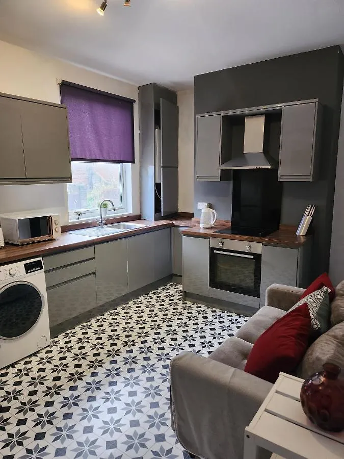 Guest house Wonderful, Woodville, Comfortable, Budget, Friendly Accommodation Leeds  United Kingdom